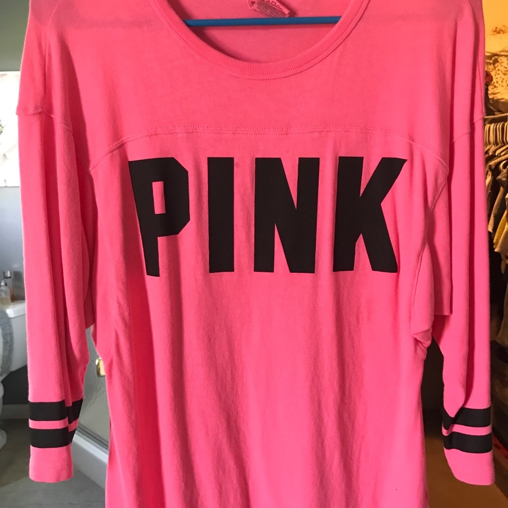 Hot Pink VS half sleeve shirt